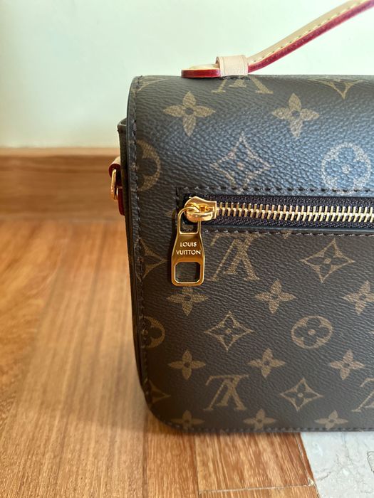 Mala Louis Vuitton em excelente estado.