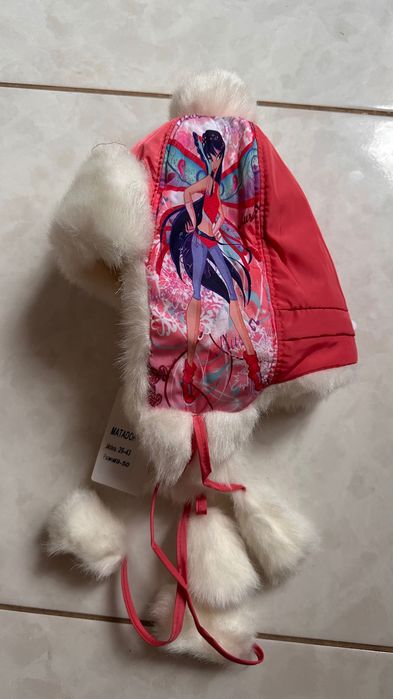 тепла зимова шапка на дівчинку