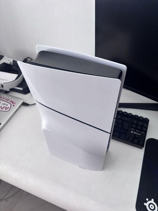 PS5 Slim Standard 1TB (Com Leitor de Discos) - Como Nova