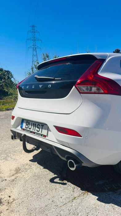 Volvo V40 R-Design D2