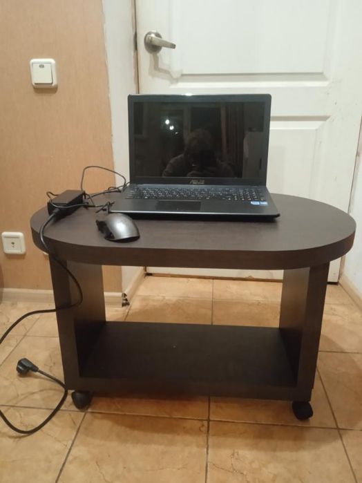 Стол обедений  60 на 60