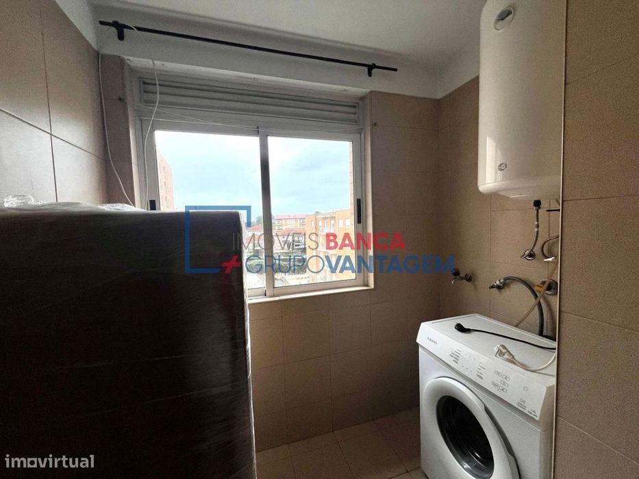 Apartamento T2 C/Varanda - Gondomar