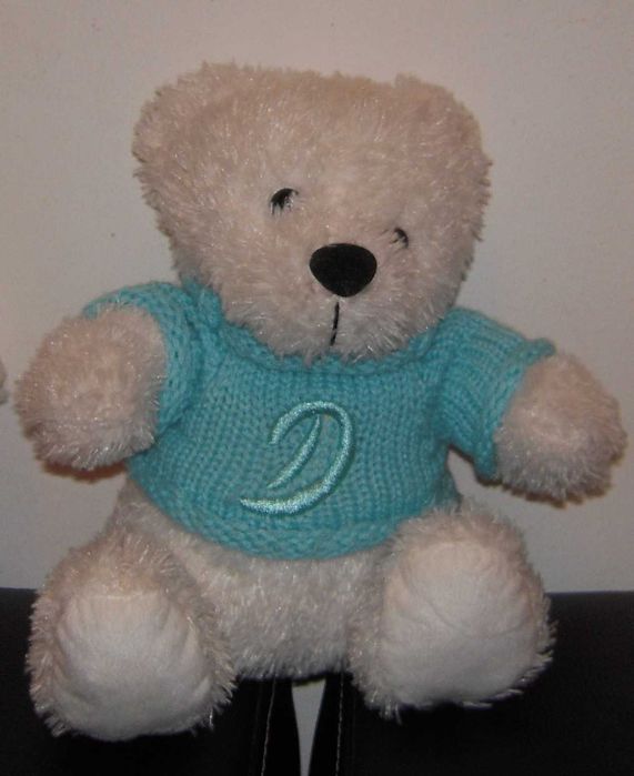 Bonecos e Peluches de várias Formas e Cores (4)