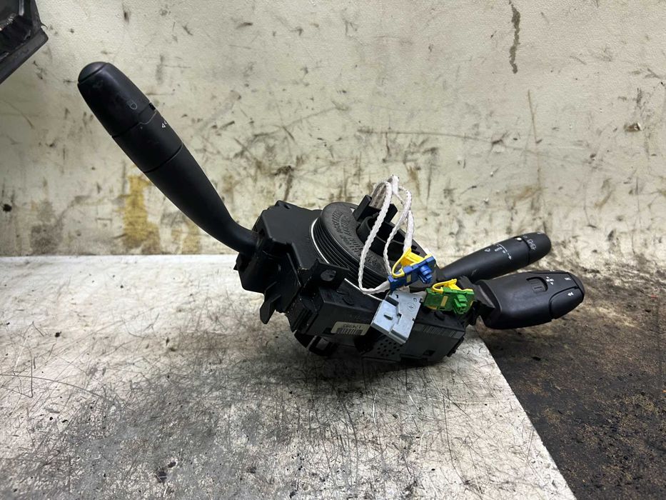 Peugeot 206  807 Citroen Xsara Berlingo C5 C8 Przełącznik Zespolony