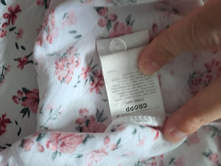 Koszula wiązana na dole