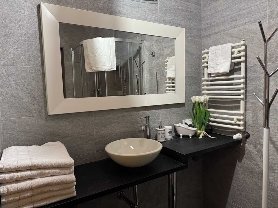 WILLA NAD POTOKIEM – drewniany dom w górach dla 10 osób