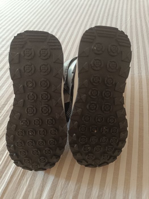 Зимние ботинки на девочку