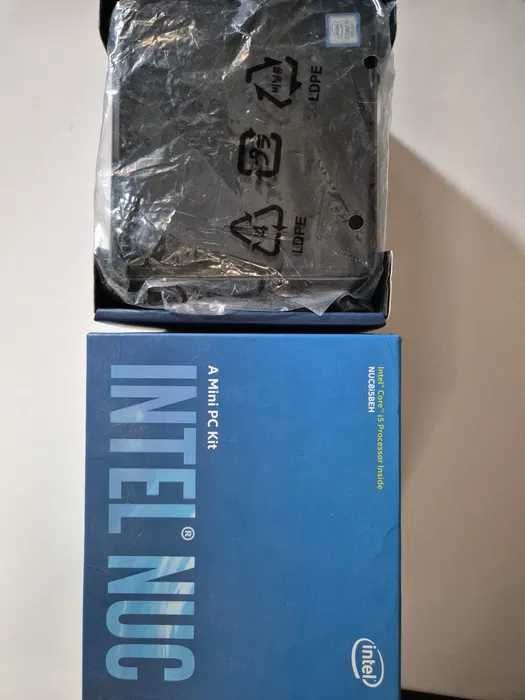 Mini komputer Intel Nuc