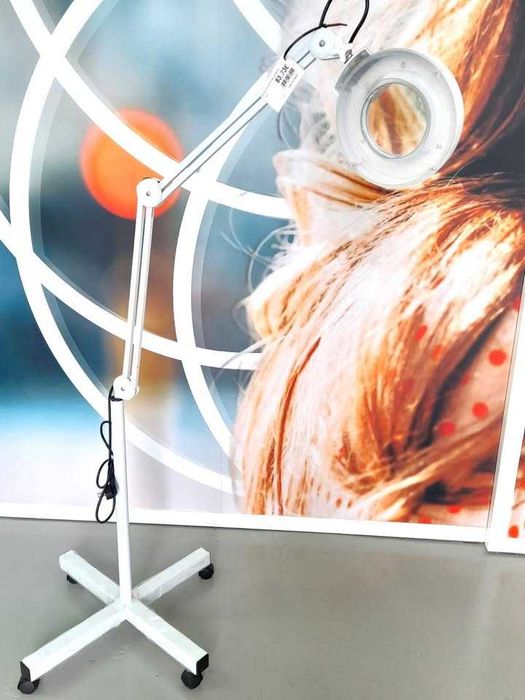 Luz de Beleza e Estética com Lupa de Aumento (Novas)