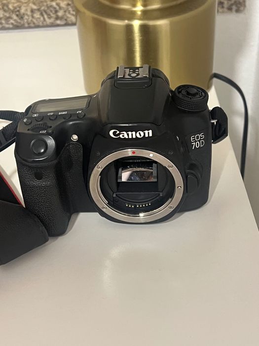 Canon EOS 70D + objetiva canon 50mm f/1.8 STM | Bateria incluída