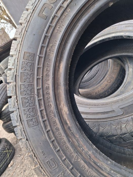 Распаровка 205/65R15c Nokian