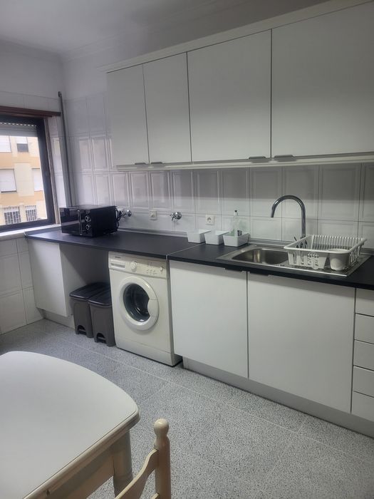 Quarto de casal ou 2 pessoas em Ouressa, Mem Martins