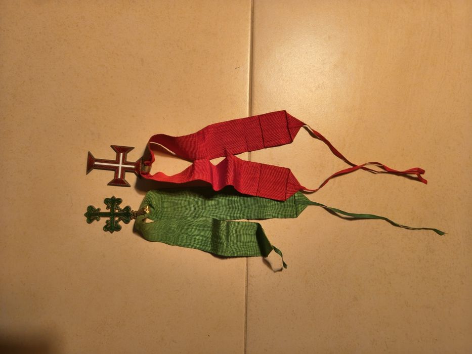 Condecorações cruz de Cristo e de Aviz