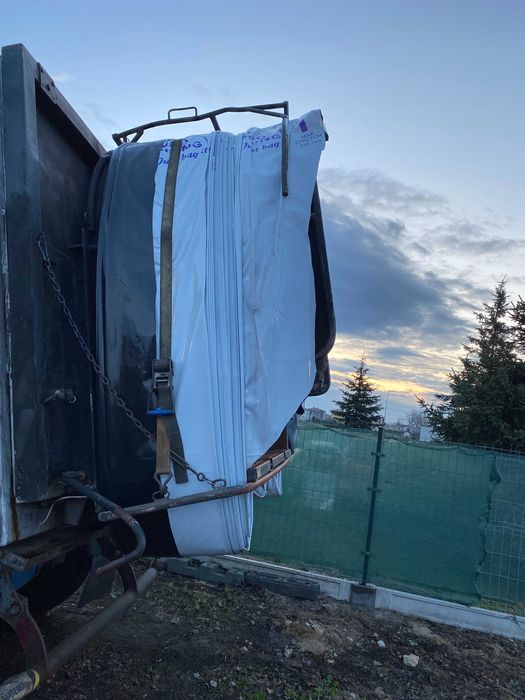 Adapter do pakowania młóta, kiszonki