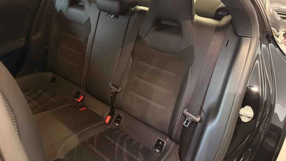 Mercedes Benz CLA250e Burmester