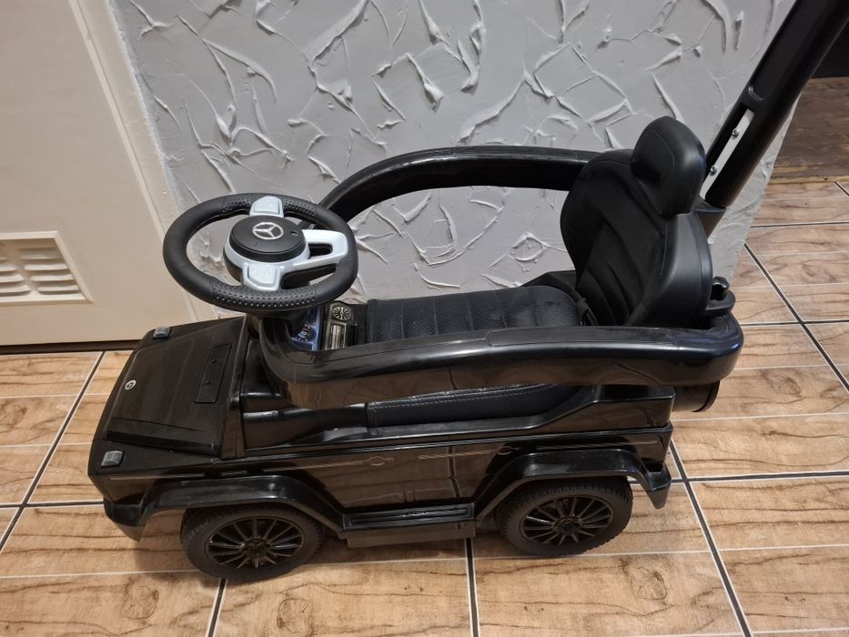 Jezdzik dla dziecka  Toyz Mercedes G 350D Czarny