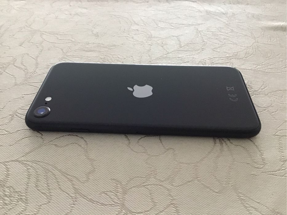 iPhone SE 128G Sem Riscos Nem Moças
