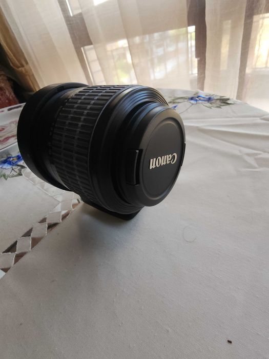 Canon MP-E 65mm f/2.8 1-5x Macro Photo