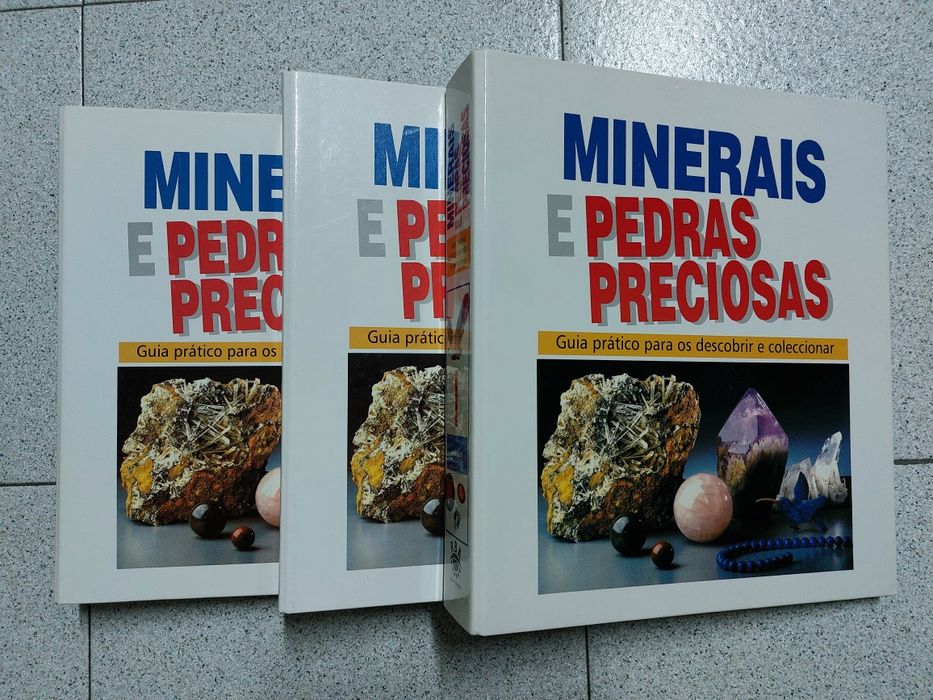 Colecção de minerais e pedras preciosas