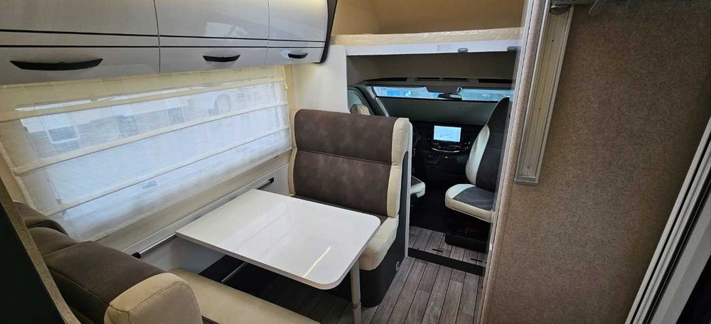 Wynajem wypożyczalnia kampera kamperów ford transit McLouis GLAMYS 320 NOWY 6 osobowy