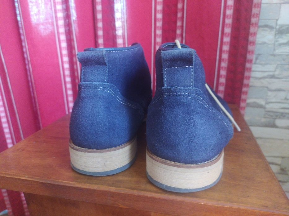 Фирменные классные ботинки- дезерты NELSON Голландия.44-45 р.Натур.кож