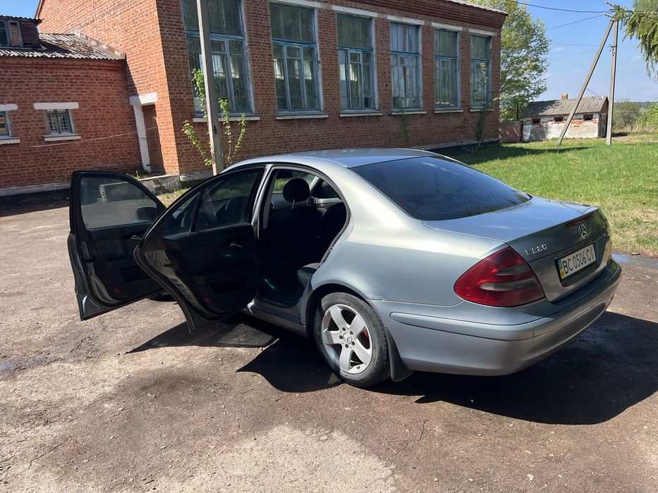 Продам Мерседес W211