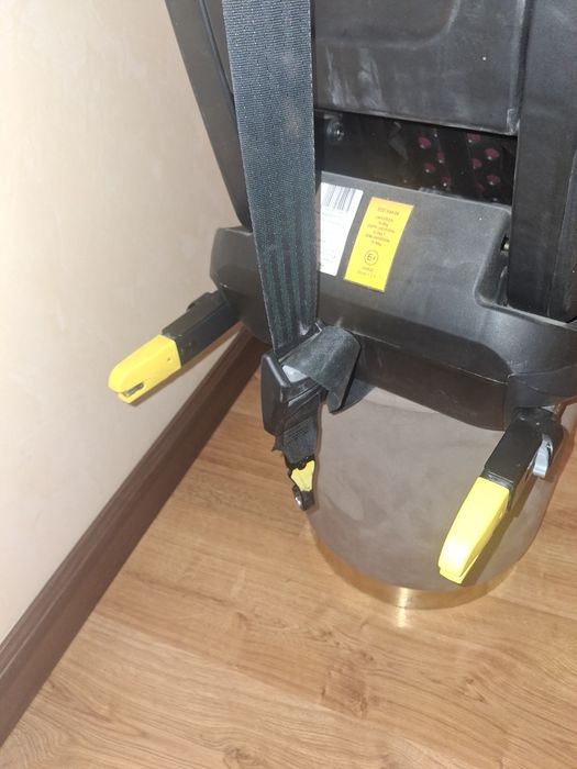 Дитяче автокрісло MAXI-COSI 4500гр