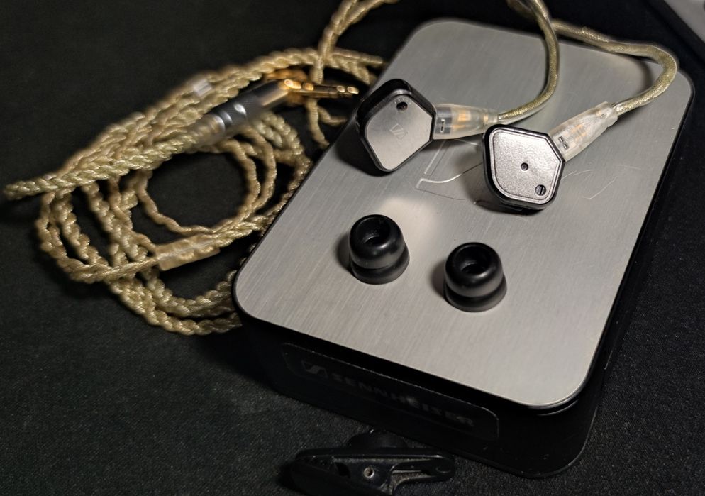 Наушники Sennheiser IE 80 проводные вакуумные