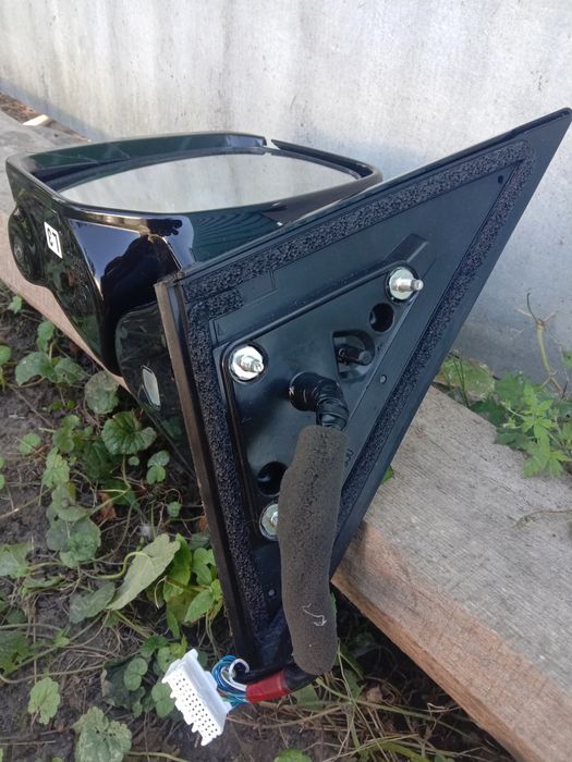 Інфініті QX 56 ліве зеркало