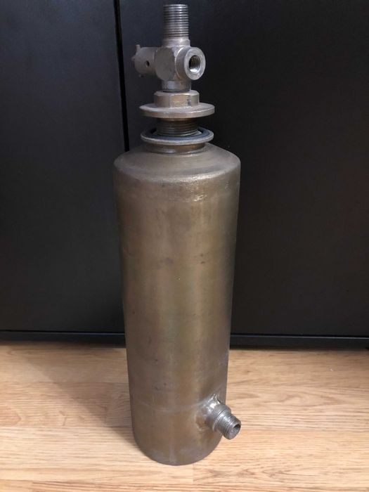Ресивер толстостенный , емкость под масло , воздух , силикоген