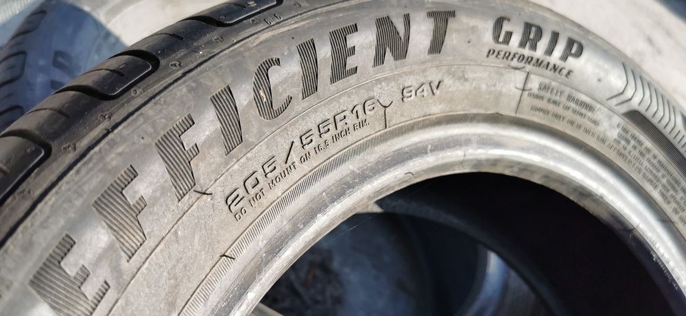 Goodyear Efficient Grip Performance 205/55/16 94V