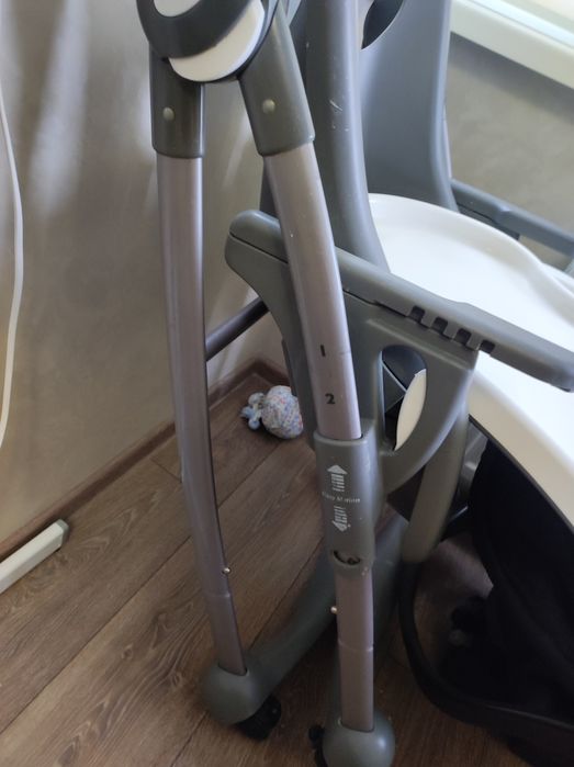 Стільчик для годування  chicco