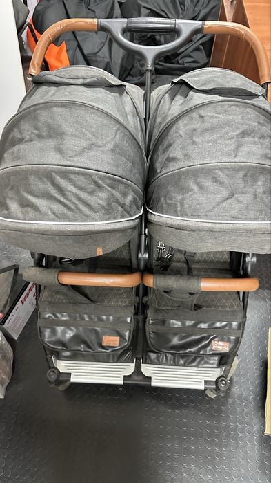Каляска,візок для двійні