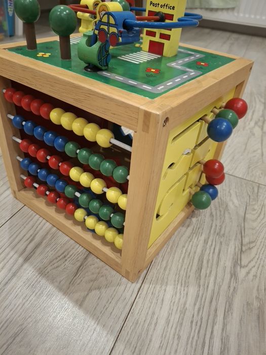 Продам бізікуб .