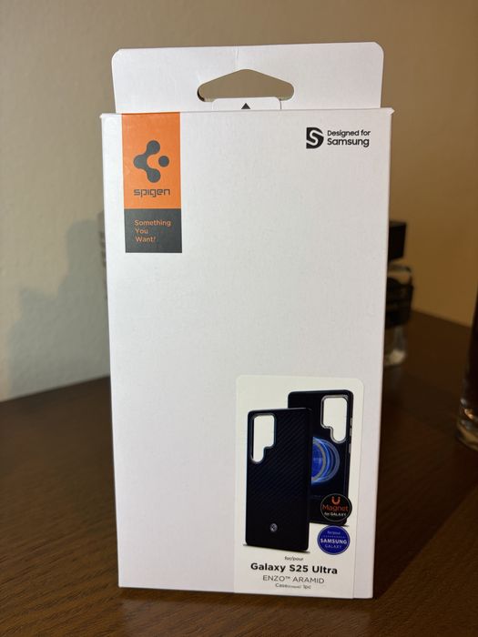 Capa carbono Spigen Enzo Samsung S25 ultra