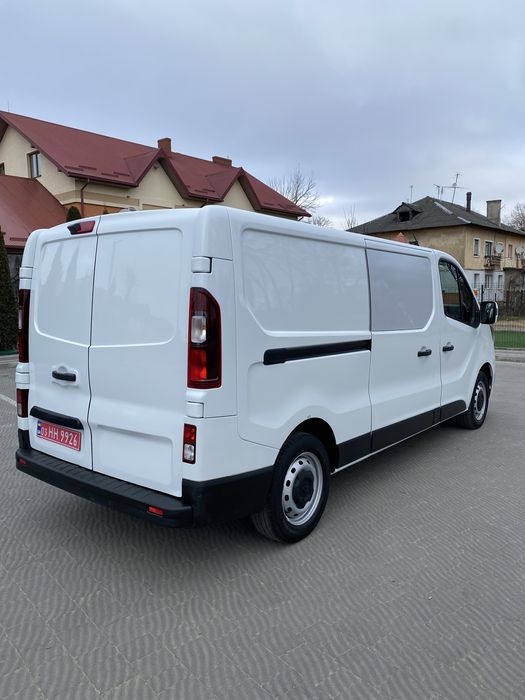 Продам Renault trafic 2022