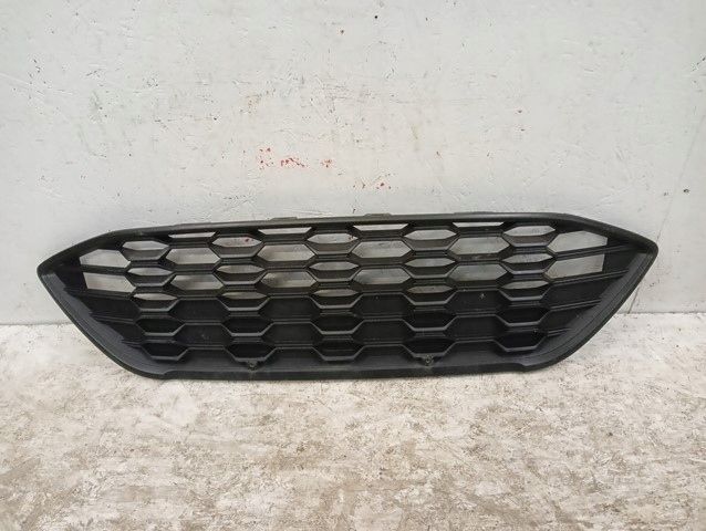 Atrapa Gril Grill Ford Focus Mk4 St-Line 18-