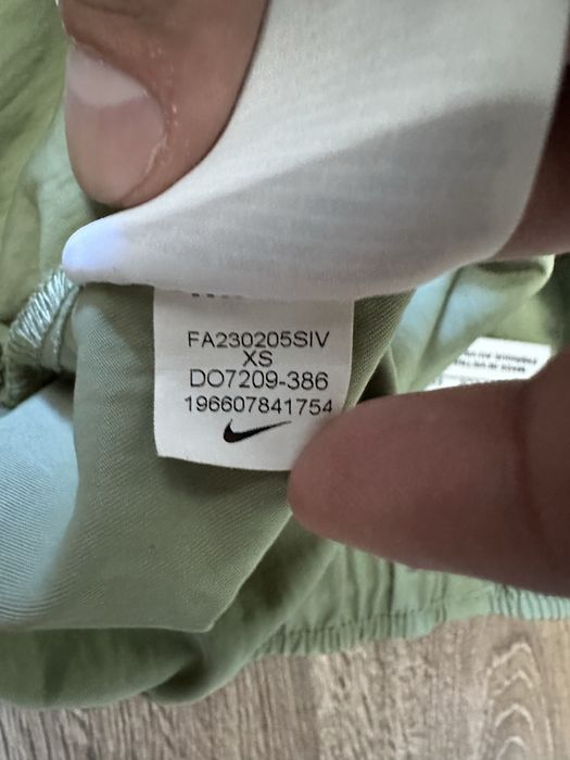 літні штани Nike