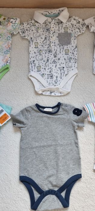 Body krótki rękaw  r.56/62-9 szt