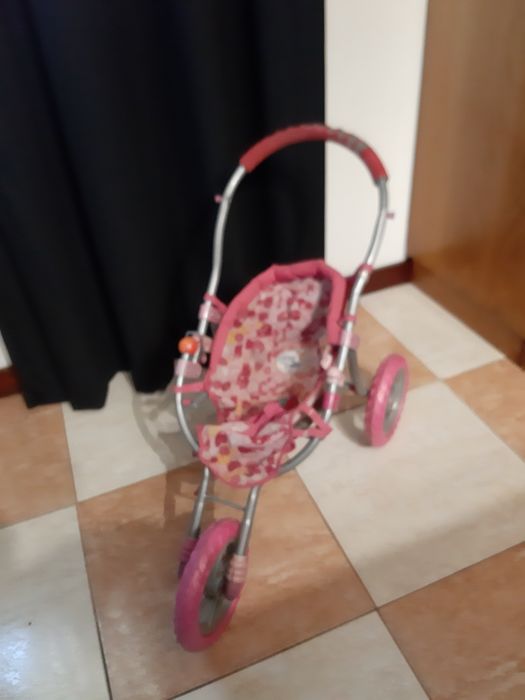 Carrinho bonecas