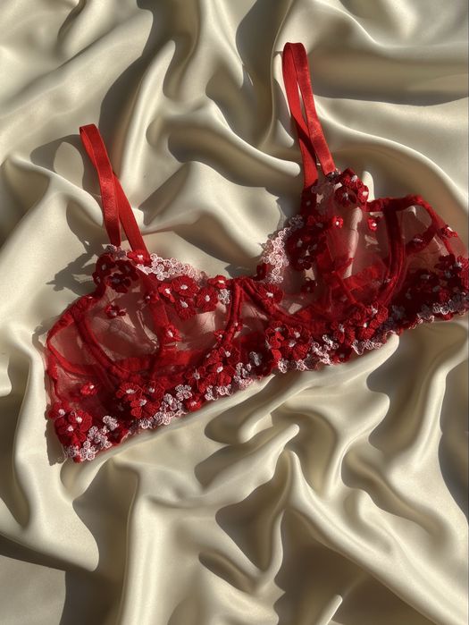 Вишуканий комплектик з пояском