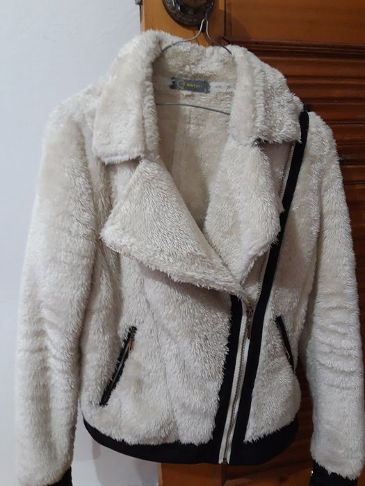 Курточка розмір S