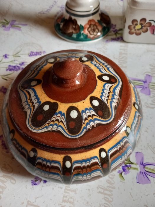Bułgarskie naczynie do cukierkow