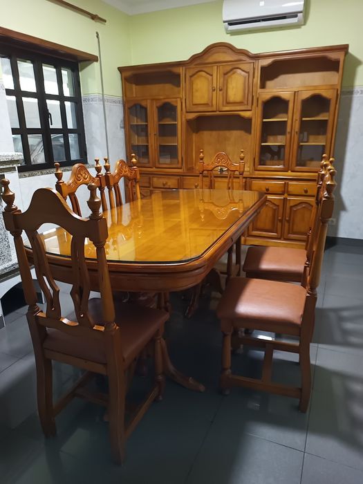 Sala de jantar completa