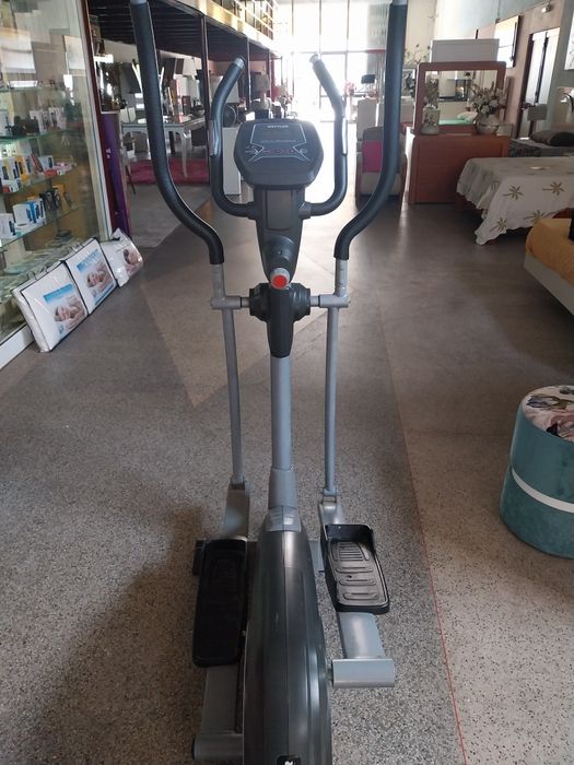 Elíptica e maquina de adminais