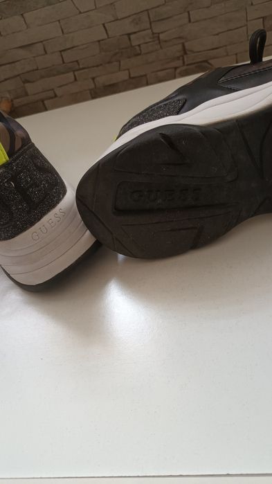 Buty damskie sportowe