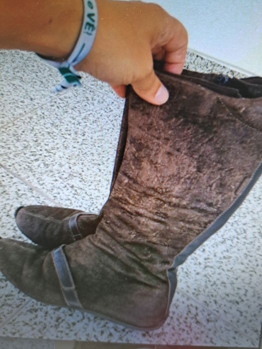 Botas via nova em pele 36