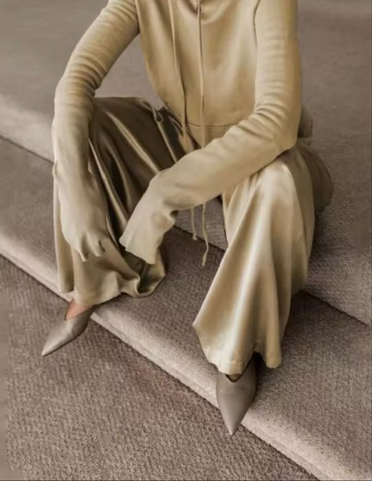 Костюм, шовкові брюки палаццо та худі, новий, розмір м