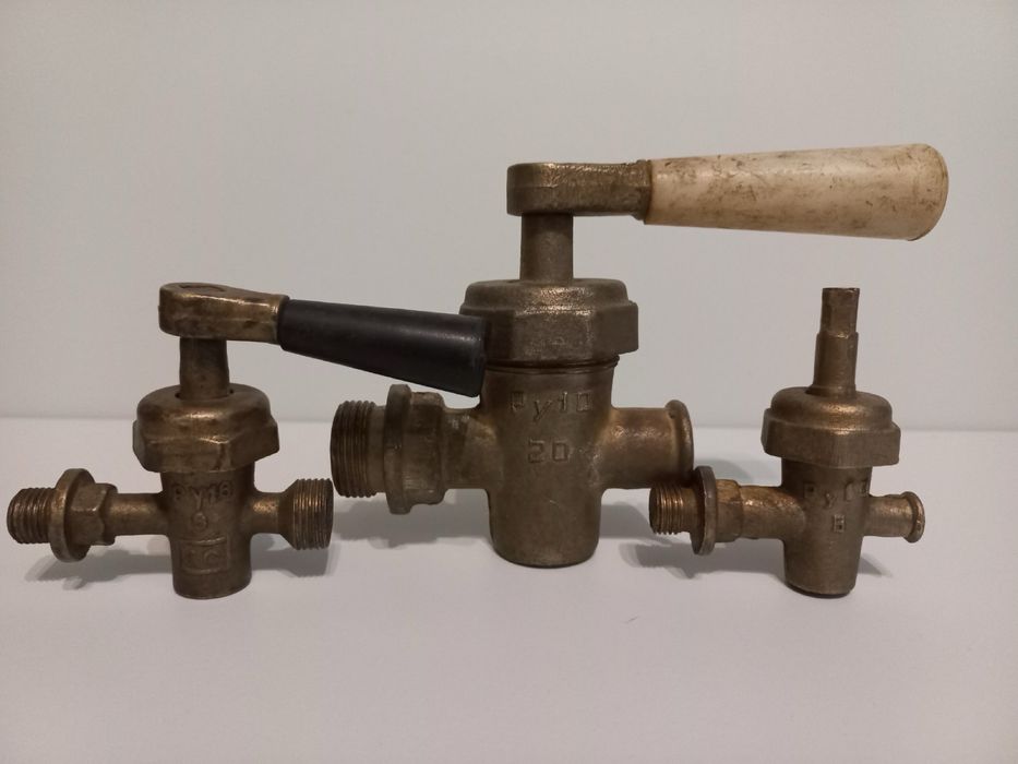 Кран латунний пробковий