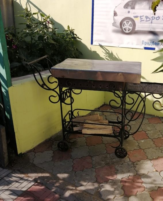 Сдаю   номера с удобствами, 120м до моря,  есть кухня, парковка во дворе